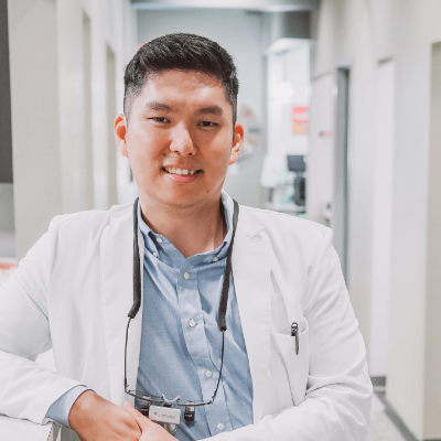 Dr. Daniel Kwon Headshot